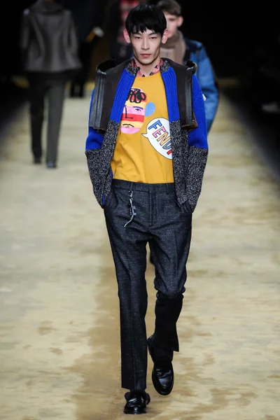 Look 26